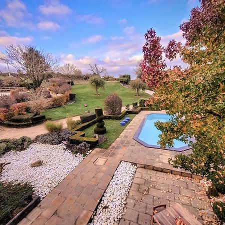 Bed and Breakfast Au Bout De Mes Reves Walcourt Exterior foto