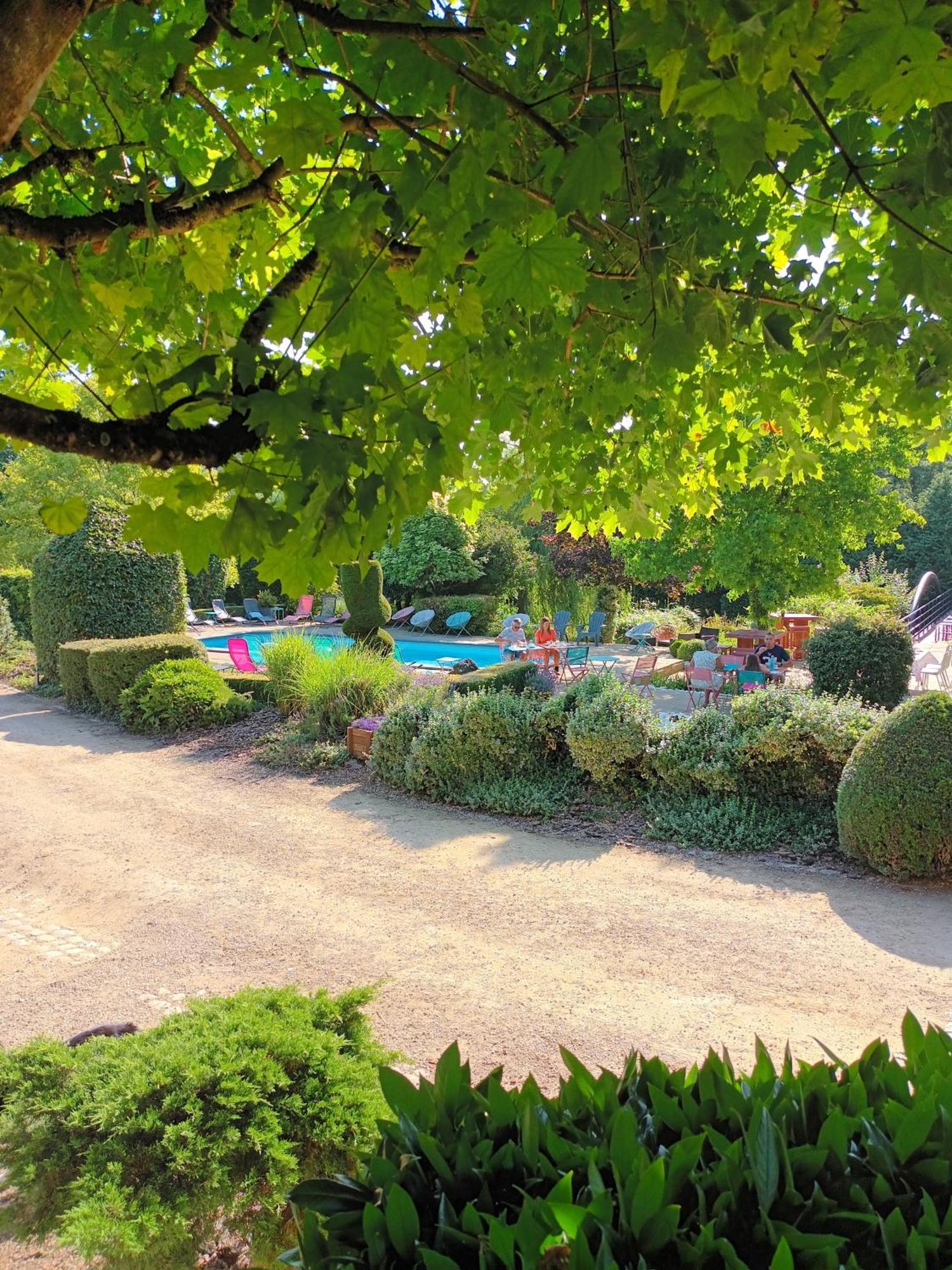 Bed and Breakfast Au Bout De Mes Reves Walcourt Exterior foto